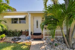 314 E Jasmine Drive, Lake Park, FL 33403 Sold 05/21/25