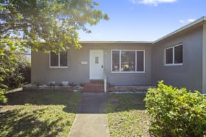 1640 Washinghton Street, Hollywood, FL 33020 - MLS#R11082548