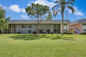 18081 SE Country Club Drive 2, Jupiter, FL 33469 Sold 10/23/25