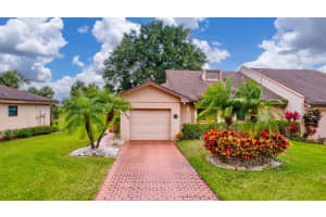 6700 Versailles Court, Lake Worth, FL 33467 Sold 09/09/25