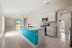 906 Bent Creek Drive, Fort Pierce, FL 34947 Sold 06/20/25