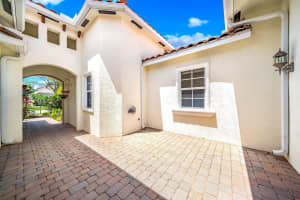 9757 Via Amati, Lake Worth, FL 33467 - MLS#R11082704