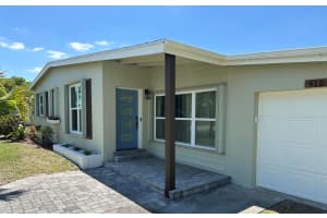 510 Saunders Street, Sebastian, FL 32958 Sold 05/22/25