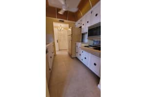 22 Golfs Edge A, West Palm Beach
