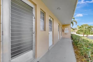 2222 1st Way, Boynton Beach, FL 33435 - MLS#R11082751