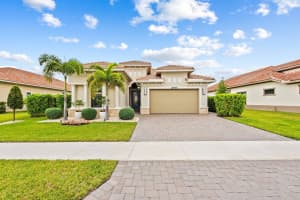 8944 Bastille Circle E, Parkland, FL 33076 Sold 05/30/25