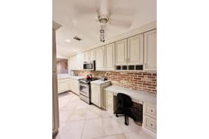 842 SE 19th Avenue 102, Deerfield Beach, FL 33441 - MLS#R11082793