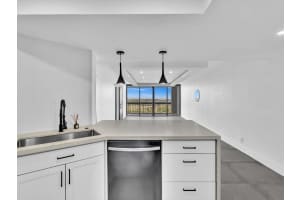 2425 Presidential Way 1101 West Palm Beach, FL 33401 - Off Market