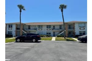 1203 S Lakes End Drive E-1, Fort Pierce, FL 34982 - MLS#R11082905