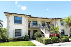 902 Pinecrest Circle A, Jupiter, FL 33458 Sold 06/20/25