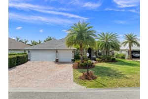 250 SW Vista Lake Drive, Port Saint Lucie, FL 34953 Sold 05/19/25