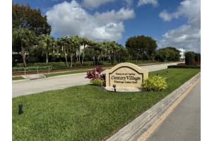 850 Sw 133rd Terrace 315b, Pembroke Pines