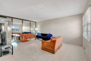 2002 Cornwall A, Boca Raton, FL 33434 - MLS#R11083047