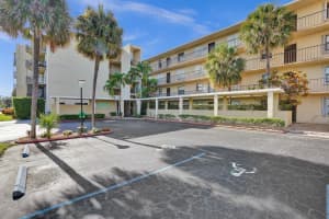 890 N Federal Highway 410, Lantana, FL 33462 - MLS#R11083096