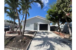 656 Latona Avenue, Lake Worth Beach, FL 33460 Sold 08/25/25