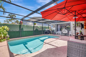 4582 Holly Lake Drive, Lake Worth