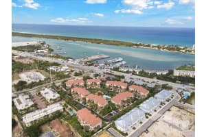 502 Del Sol Circle, Tequesta
