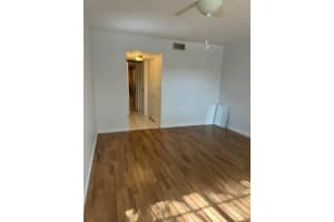 1681 Nw 70th Avenue 102, Plantation