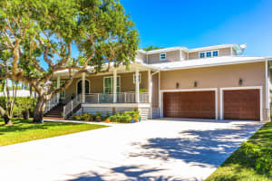 2 Fieldway Drive, Sewalls Point, FL 34996 Sold 06/13/25