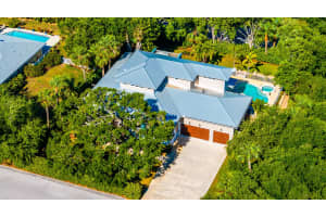 2 Fieldway Drive, Sewalls Point, FL 34996 Sold 06/13/25