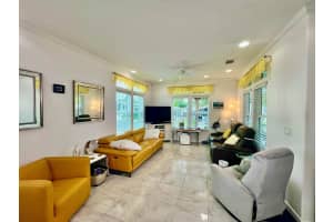413 Hibiscus Drive, Deerfield Beach, FL 33442 - MLS#R11083263