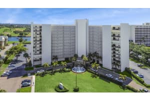 336 Golfview Road 406, North Palm Beach