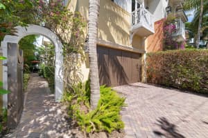 116 Venetian Drive, Delray Beach, FL 33483 Sold 06/24/25