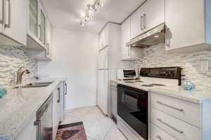 2070 Guildford D, Boca Raton