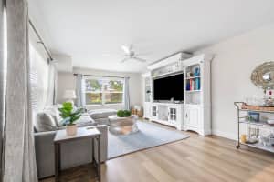2401 Sw Danbury Lane, Palm City