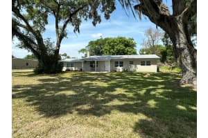 2675 SW 24th Avenue, Okeechobee, FL 34974 - MLS#R11083490
