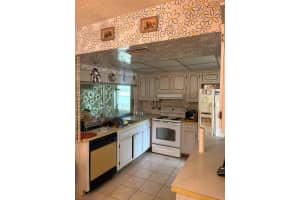 4221 NW 51st Avenue, Lauderdale Lakes, FL 33319 - MLS#R11083556