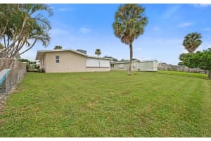 400 Riverside Drive, Palm Beach Gardens, FL 33410 Sold 04/28/25