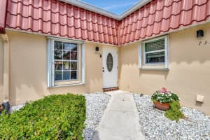 733 Nantucket Circle, Lake Worth