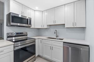 221 Normandy 221, Delray Beach, FL 33484 - MLS#R11083785