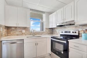 109 Paradise Harbour Boulevard 314, North Palm Beach, FL 33408 Sold 06/30/25