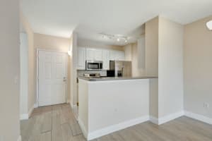 780 S Sapodilla Avenue 203, West Palm Beach, FL 33401 - MLS#R11083850