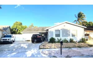 5830 Lincoln Circle W, Lake Worth, FL 33463 Sold 06/20/25