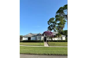 13571 Jonquil Place, Wellington