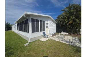61 Calle De Lagos, Fort Pierce, FL 34951 - MLS#R11083909