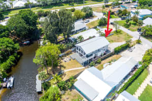 1447 Sw Peninsula Lane, Palm City