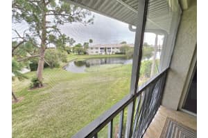 1503 Se Royal Green Circle 201, Port Saint Lucie