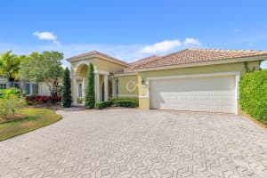 9152 Long Lake Palm Drive, Boca Raton, FL 33496 - MLS#R11083999