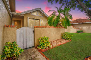 706 Maplewood Drive, Greenacres, FL 33415 Sold 07/10/25