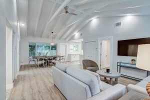 1910 Ne 2nd Avenue, Delray Beach
