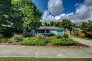 1910 NE 2nd Avenue, Delray Beach, FL 33444 - MLS#R11084023