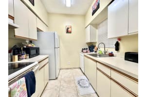 880 Cypress Park Way E, Deerfield Beach, FL 33064 - MLS#R11084057