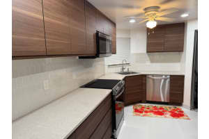 3590 Via Poinciana 205, Lake Worth