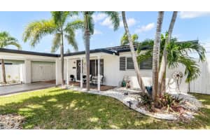 261 Nw 47th Court, Oakland Park