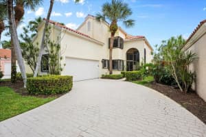 2518 La Lique Circle, Palm Beach Gardens, FL 33410 Sold 07/09/25