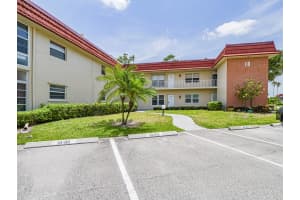 18 Vista Palm Lane 102, Vero Beach, FL 32962 Sold 09/08/25